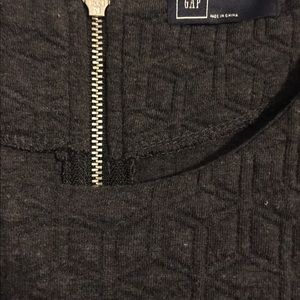 Gap quilted grey sweatshirt